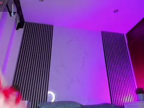 Snapshot of CamileHolmes chatting on February 23, 11:02 pm CamileHolmes online show from February 23, 11:02 pm