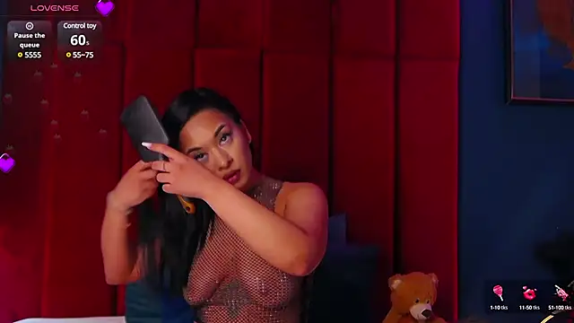 MadyLuxxx online show from March 20, 11:45 pm