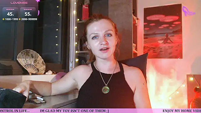 Snapshot of Cassie_Wild chatting on May 7, 1:05 pm Cassie Wild online show from May 7, 1:05 pm