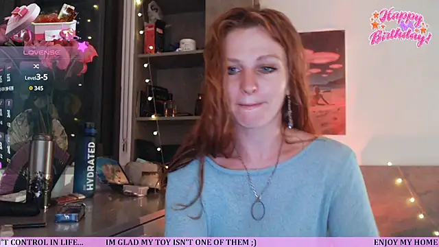 Snapshot of Cassie_Wild chatting on May 27, 1:30 pm Cassie Wild online show from May 27, 1:30 pm