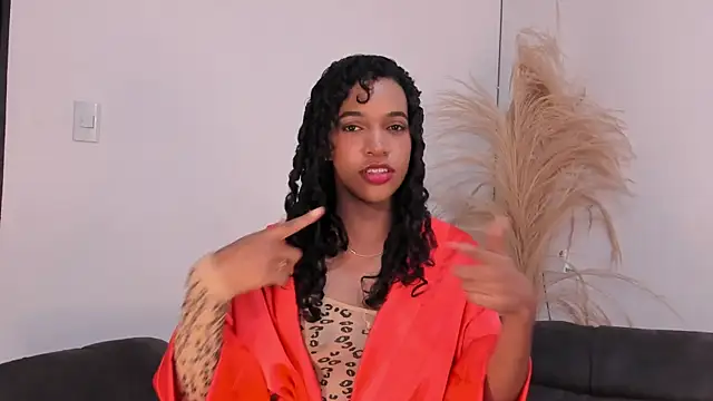 Snapshot of Tina_Rouse2 chatting on July 25, 11:35 pm Tina Rouse2 online show from July 25, 11:35 pm