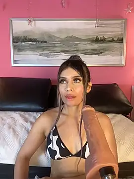 Snapshot of Tiffanysurez_ chatting on March 5, 4:13 pm Tiffanysurez online show from March 5, 4:13 pm
