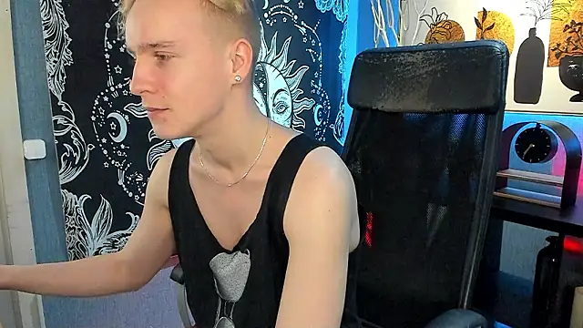 AlexxSweet online show from December 3, 9:44 am