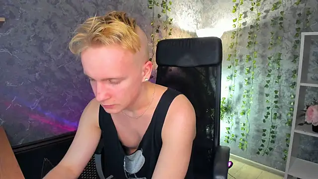 AlexxSweet online show from December 28, 7:33 am