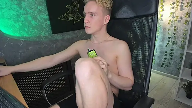 AlexxSweet online show from January 18, 3:59 pm