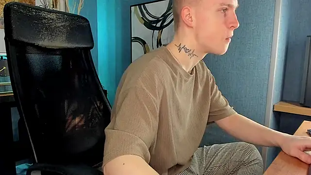 AlexxSweet online show from March 9, 6:50 am