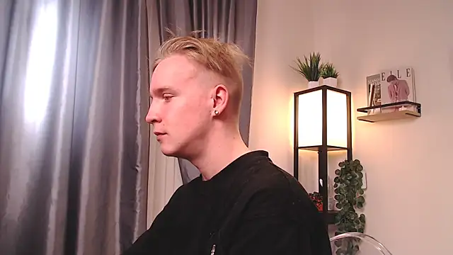 Snapshot of AlexxSweet chatting on April 26, 6:55 am AlexxSweet online show from April 26, 6:55 am