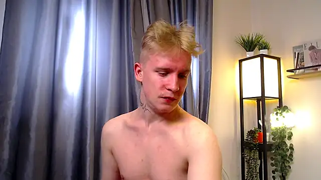 Snapshot of AlexxSweet chatting on May 15, 5:03 am AlexxSweet online show from May 15, 5:03 am
