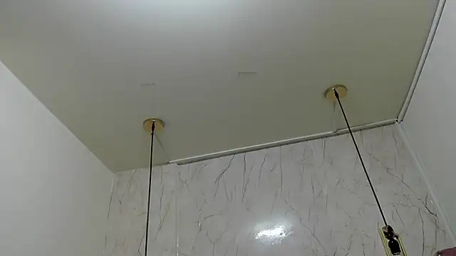 nalalye cruzz  online show from January 25, 11:11 pm