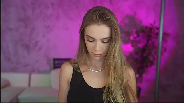 Snapshot of Anabelka054 chatting on November 26, 3:35 pm Anabelka054 online show from November 26, 3:35 pm