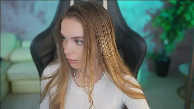 Snapshot of Anabelka054 chatting on November 28, 11:35 am Anabelka054 online show from November 28, 11:35 am