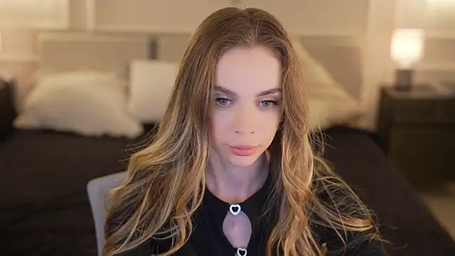 Snapshot of Anabelka054 chatting on February 13, 11:28 am Anabelka054 online show from February 13, 11:28 am