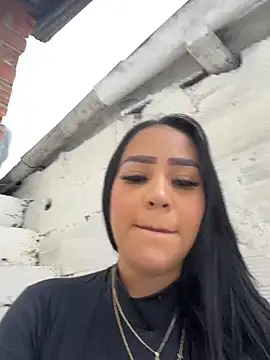 Snapshot of Luisa_Fernandaa chatting on April 25, 8:50 pm Luisa Fernandaa online show from April 25, 8:50 pm