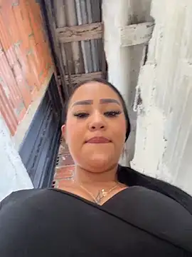 Snapshot of Luisa_Fernandaa chatting on May 7, 10:26 pm Luisa Fernandaa online show from May 7, 10:26 pm
