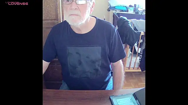 Snapshot of terrybare chatting on June 7, 1:48 pm terrybare online show from June 7, 1:48 pm