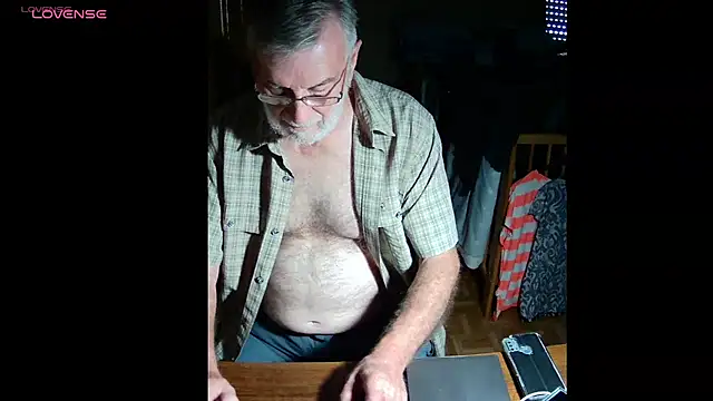 Snapshot of terrybare chatting on July 16, 2:34 pm terrybare online show from July 16, 2:34 pm