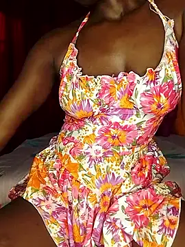 NicRaisaa online show from September 24, 4:38 am