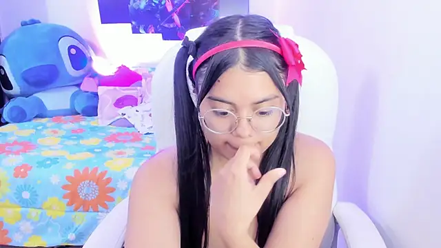 esmeralda112 online show from February 14, 4:04 am