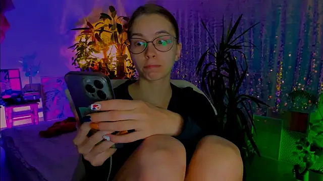 poli   online show from November 7, 5:35 pm