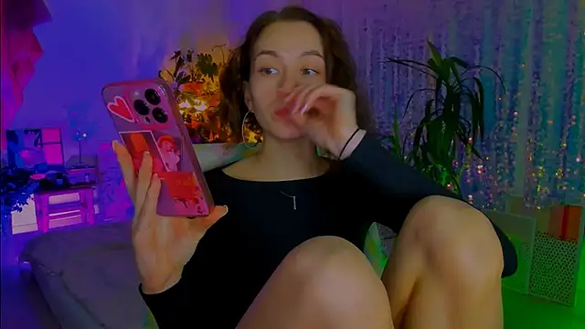 poli   online show from December 19, 4:47 pm