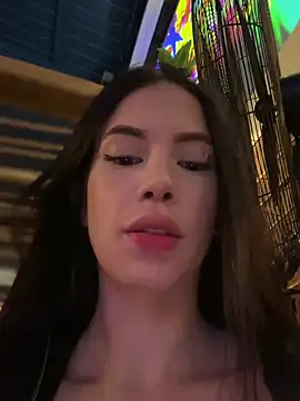 Im Valentina online show from February 18, 12:15 am