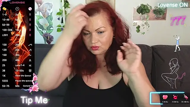 Snapshot of TracyMilf chatting on June 18, 3:16 pm TracyMilf online show from June 18, 3:16 pm