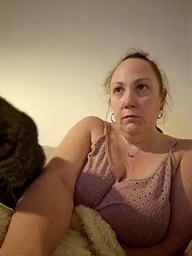 Wisie Cutie online show from March 5, 11:05 pm