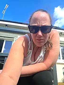 Wisie Cutie online show from March 29, 1:11 pm