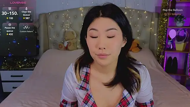 Snapshot of Wendy__Hills chatting on December 20, 12:38 pm Wendy Hills online show from December 20, 12:38 pm