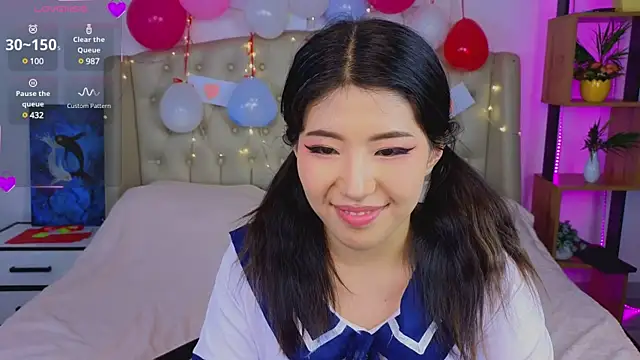 Snapshot of Wendy__Hills chatting on February 8, 6:44 pm Wendy Hills online show from February 8, 6:44 pm