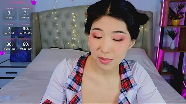 Snapshot of Wendy__Hills chatting on March 3, 12:27 pm Wendy Hills online show from March 3, 12:27 pm