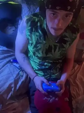 Snapshot of bugboy chatting on February 20, 9:26 pm bugboy online show from February 20, 9:26 pm