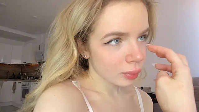 lit asella online show from February 24, 9:32 am