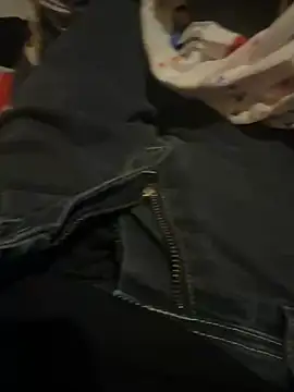 Snapshot of kamel455 chatting on December 25, 3:38 pm kamel455 online show from December 25, 3:38 pm