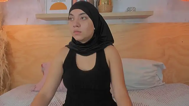 Sooffii 1 online show from September 11, 7:14 pm