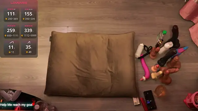 Redhead Shark new online show from December 25, 10:27 pm