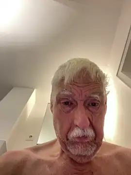 Snapshot of Steffibi1954 chatting on November 1, 3:41 am Steffibi1954 online show from November 1, 3:41 am