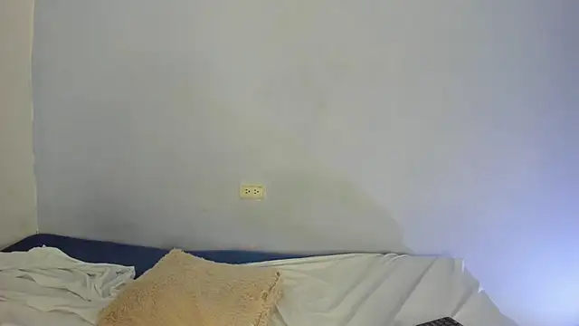 chloe ebony  online show from February 25, 8:03 am