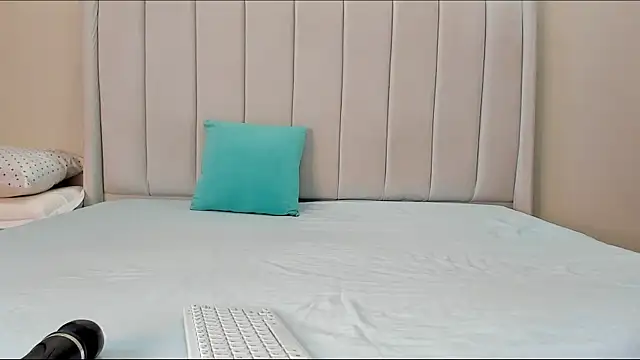 heavenlysent online show from July 10, 5:01 am