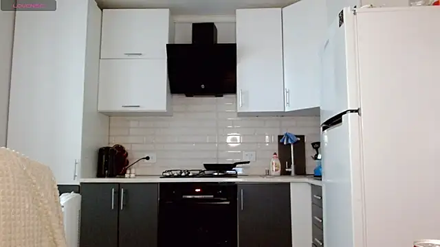 SayMeow  online show from June 27, 3:28 pm