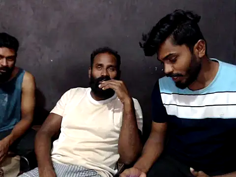Snapshot of indian2 chatting on April 25, 2:25 pm indian2 online show from April 25, 2:25 pm