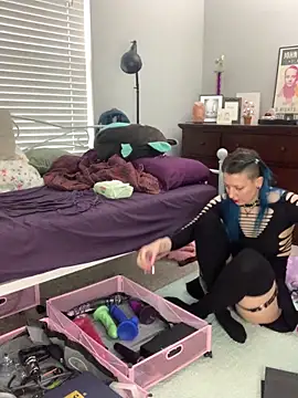 MissCumberdale online show from November 22, 8:41 pm