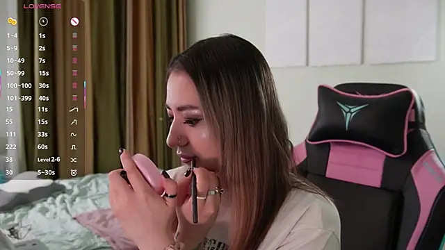 Snapshot of Fiona-Love chatting on November 23, 3:23 pm Fiona-Love online show from November 23, 3:23 pm