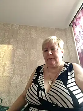 Snapshot of EffectFiona chatting on February 16, 4:09 am EffectFiona online show from February 16, 4:09 am