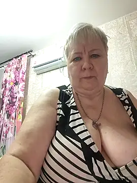 EffectFiona online show from November 3, 10:53 pm