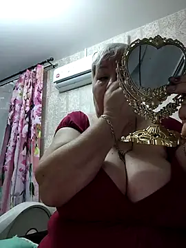 EffectFiona online show from November 11, 10:54 pm