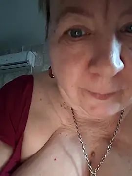 EffectFiona online show from February 15, 12:36 pm