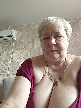 EffectFiona online show from March 27, 12:05 pm