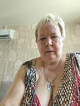EffectFiona online show from July 11, 4:59 am