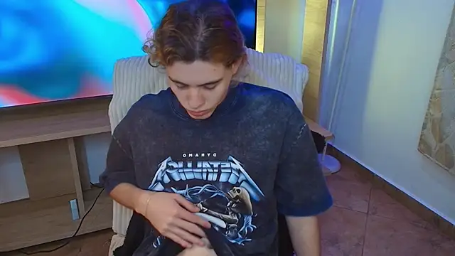 Snapshot of dimitri_tv chatting on September 28, 8:36 pm dimitri tv online show from September 28, 8:36 pm